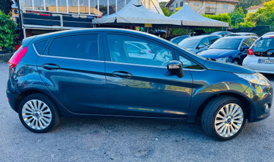 Ford Fiesta 1.4 TDCi 68CV 5 porte Titanium (5)