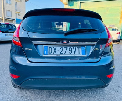 Ford Fiesta 1.4 TDCi 68CV 5 porte Titanium (6)