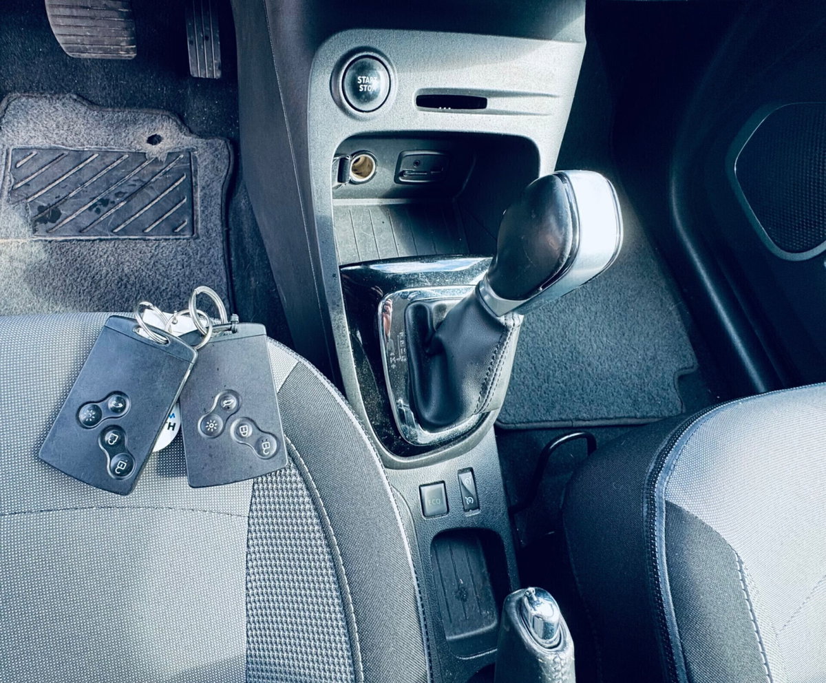 Renault Captur TCe 120 CV EDC Start&Stop Energy Intens (14)