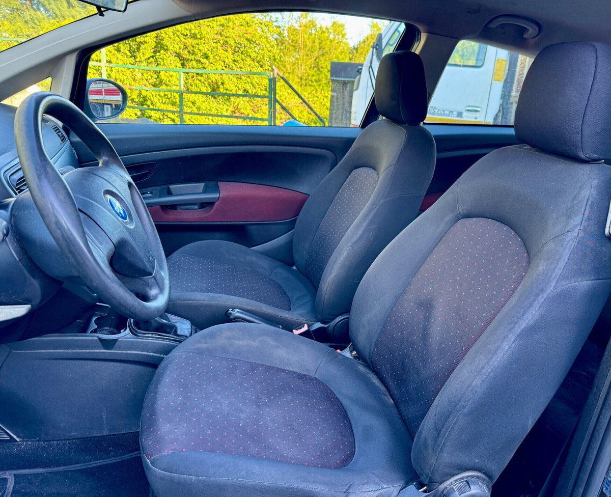 Fiat Grande Punto 1.3 MJT 75 CV 3 porte Speed (12)