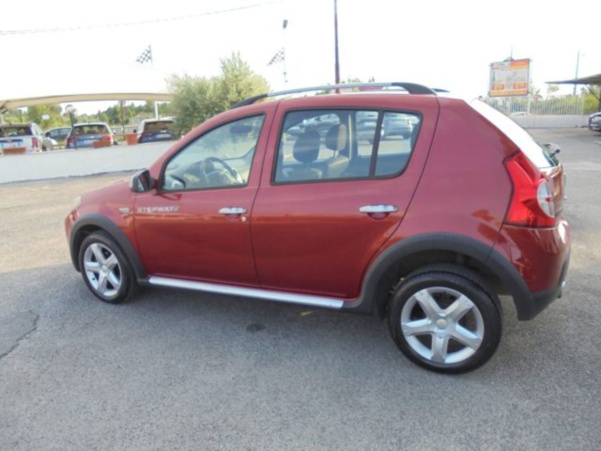 Dacia Sandero Stepway 1.5 dCi 8V 90CV (12)