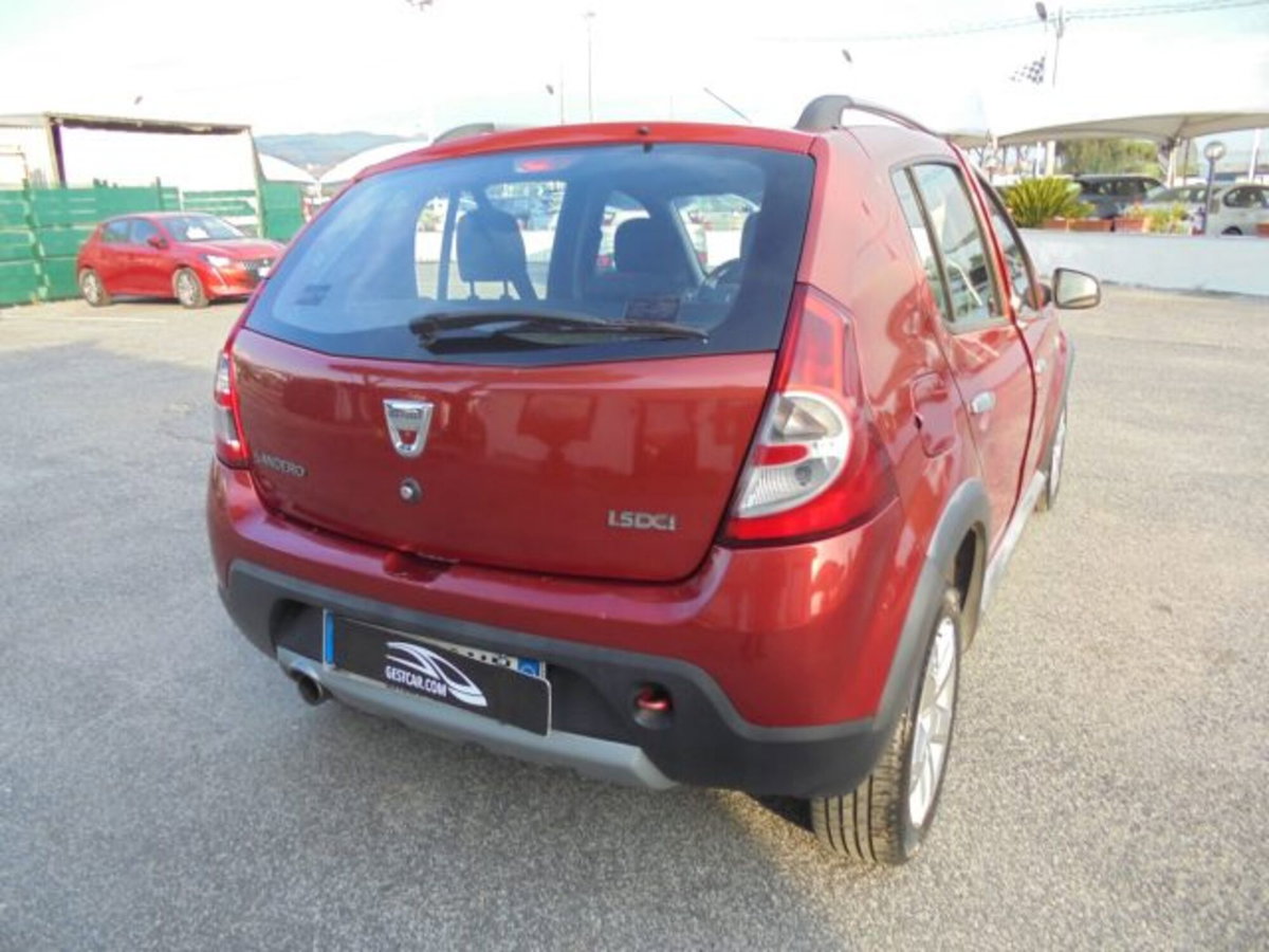 Dacia Sandero Stepway 1.5 dCi 8V 90CV (17)