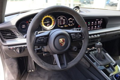 Porsche 911 Coupé 4.0 GT3 90 F.A. Porsche (11)