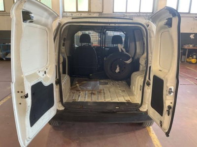 Peugeot Bipper 1.4 HDi 70CV Furgone (6)