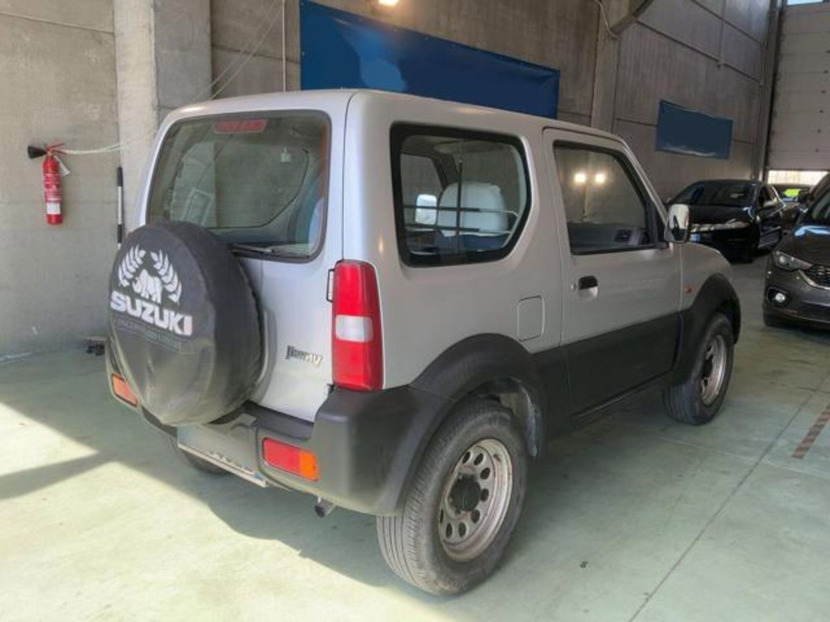 Suzuki Jimny 1.3i 16V cat JX (5)