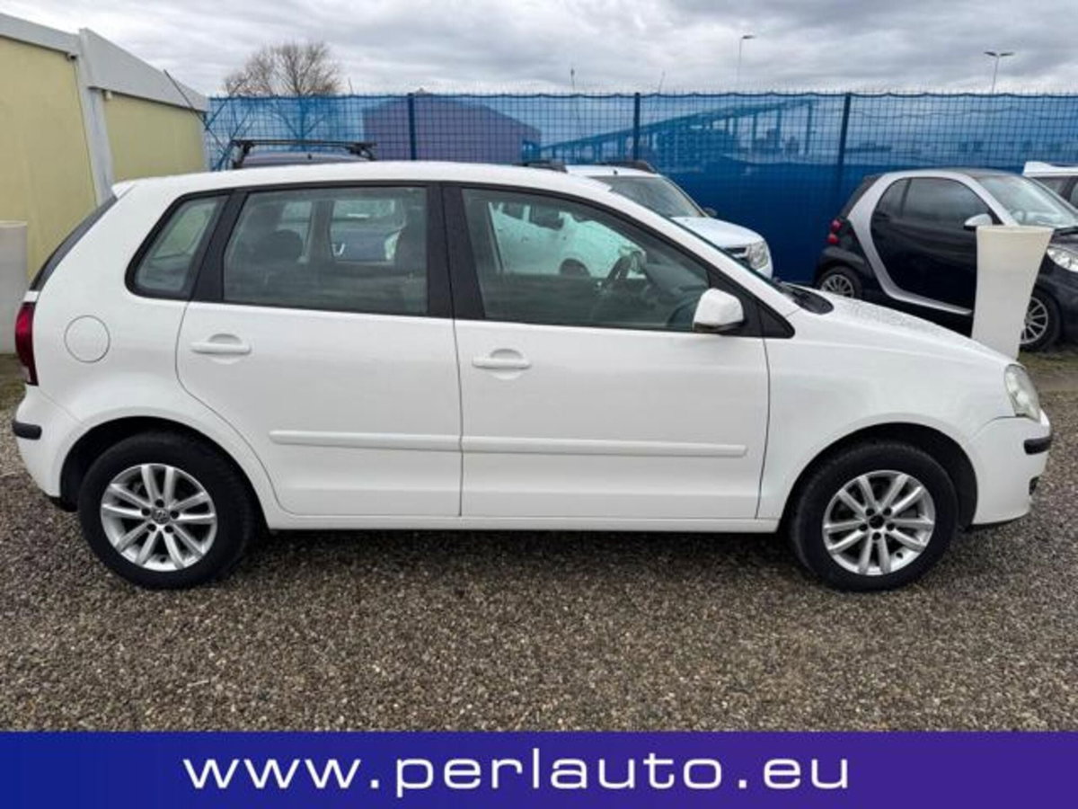 Volkswagen Polo 1.4/80CV 16V 5p. Comfortline (4)