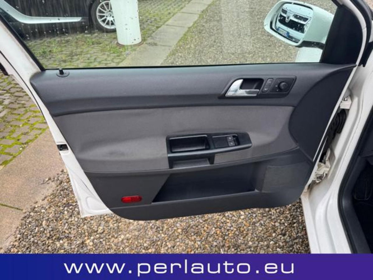 Volkswagen Polo 1.4/80CV 16V 5p. Comfortline (7)
