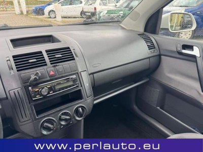 Volkswagen Polo 1.4/80CV 16V 5p. Comfortline (9)