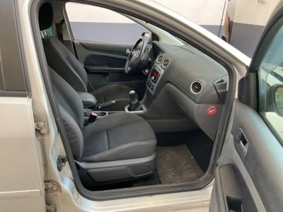 Ford Focus Station Wagon 1.6 TDCi (90CV) S.W. (10)