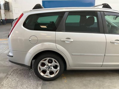 Ford Focus Station Wagon 1.6 TDCi (90CV) S.W. (3)