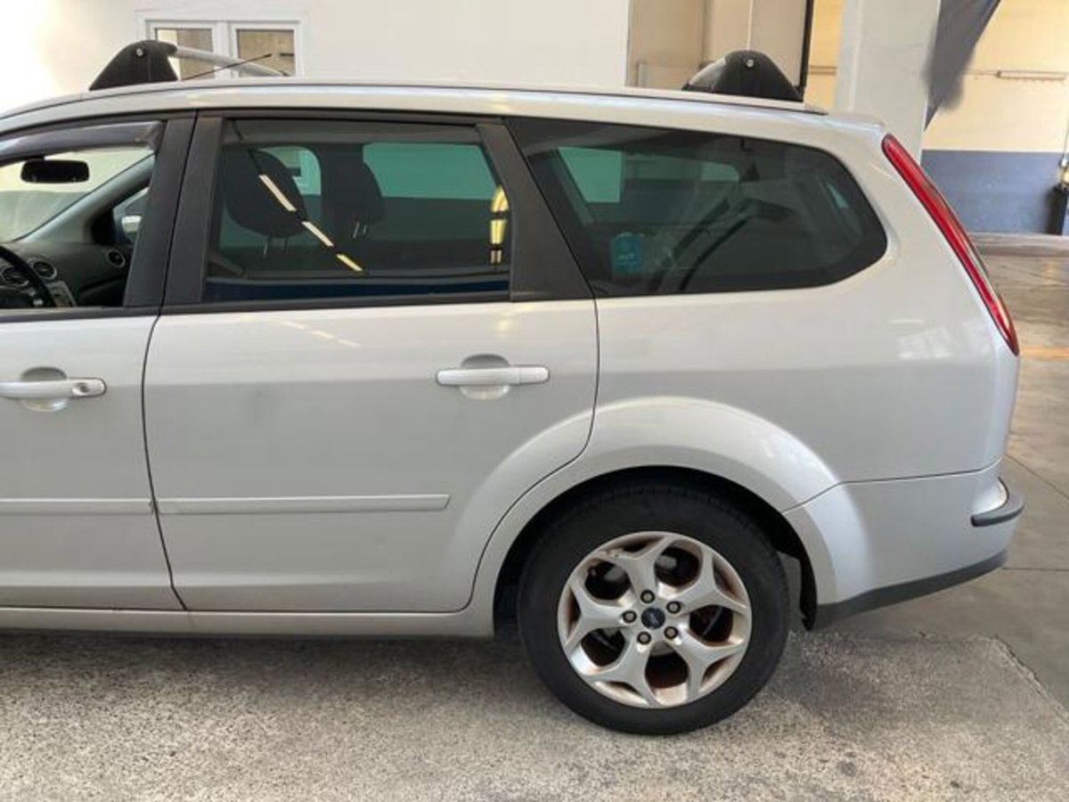 Ford Focus Station Wagon 1.6 TDCi (90CV) S.W. (8)