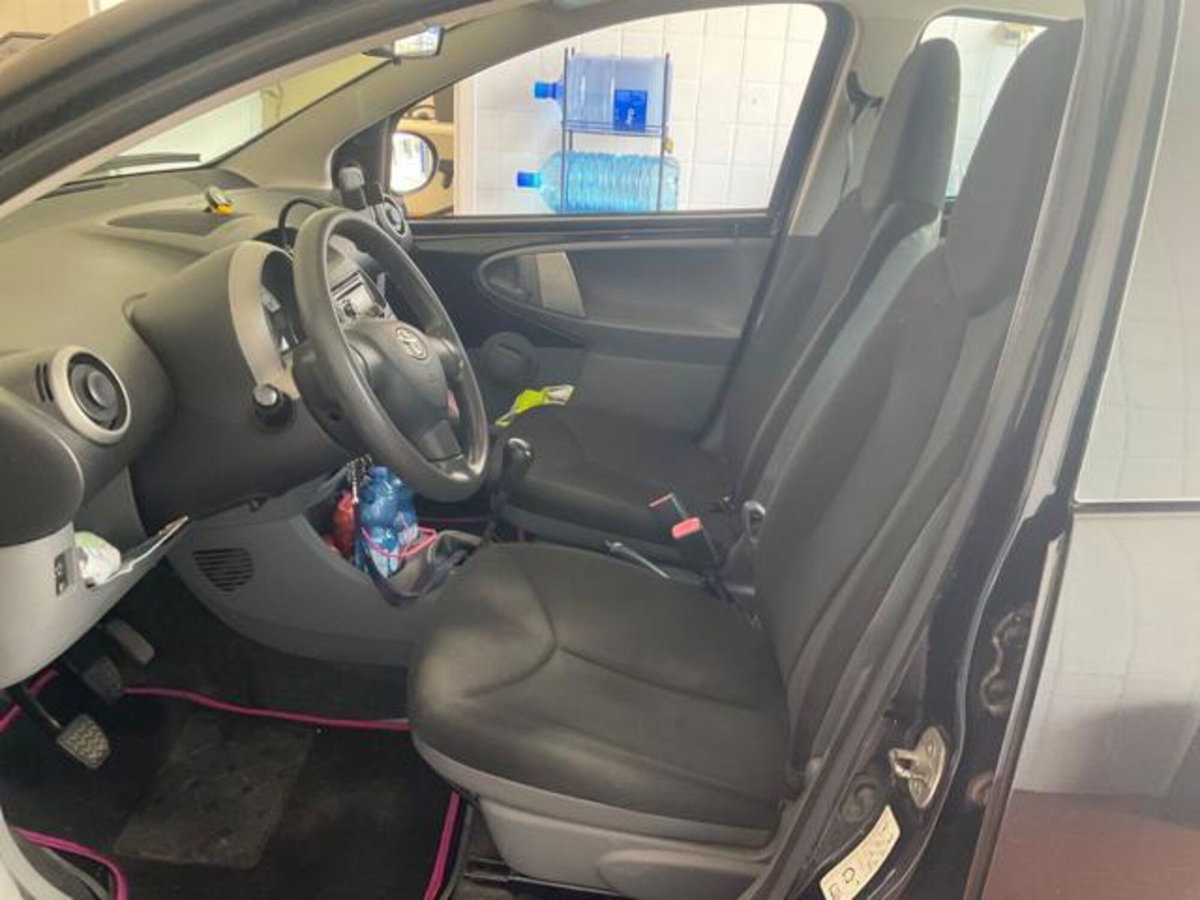 Toyota Aygo 1.0 12V VVT-i 5 porte Now (7)