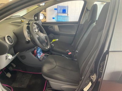 Toyota Aygo 1.0 12V VVT-i 5 porte Now (7)