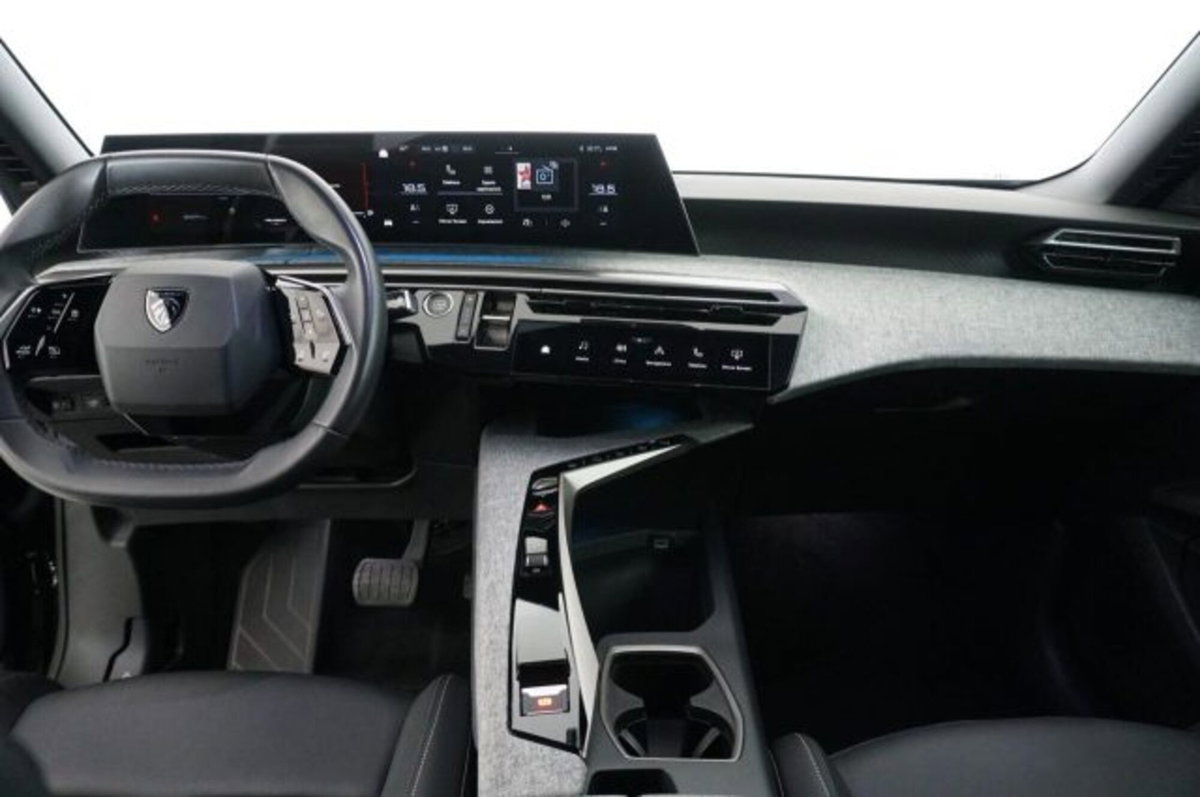 Peugeot 3008 1.2 hybrid Allure Business 145cv e-dcs6 (9)