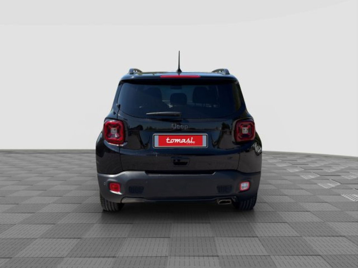 Jeep Renegade 1.3 T4 DDCT S (4)