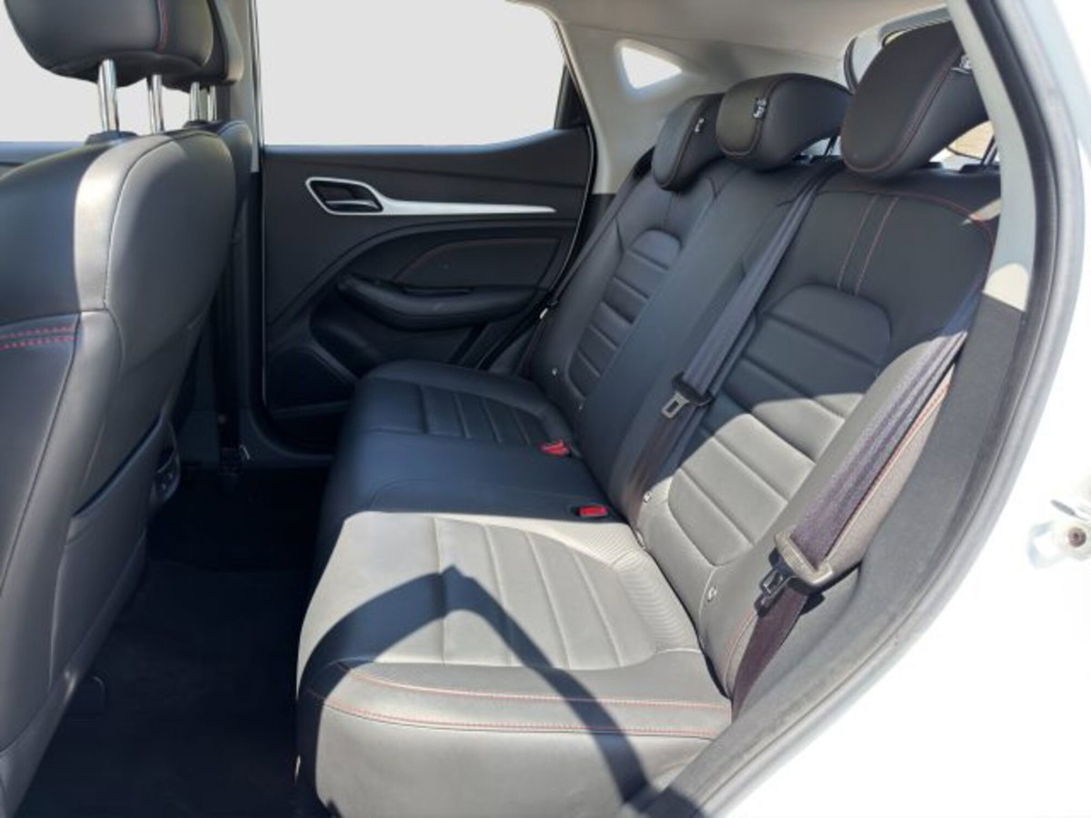 Mg ZS (2021-->) ZS 1.0T-GDI aut. Comfort (11)