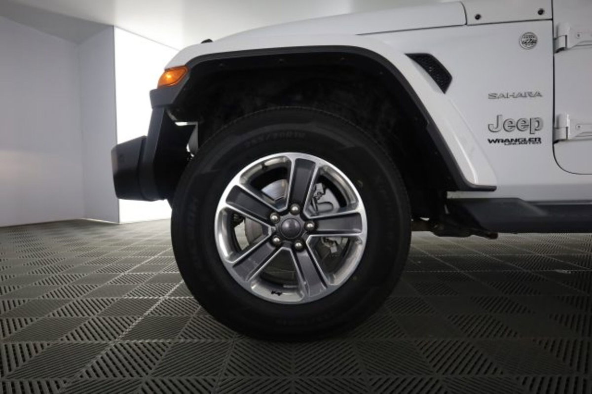 Jeep Wrangler Unlimited 2.2 Mjt II Sahara (8)