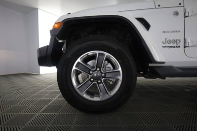 Jeep Wrangler Unlimited 2.2 Mjt II Sahara (8)