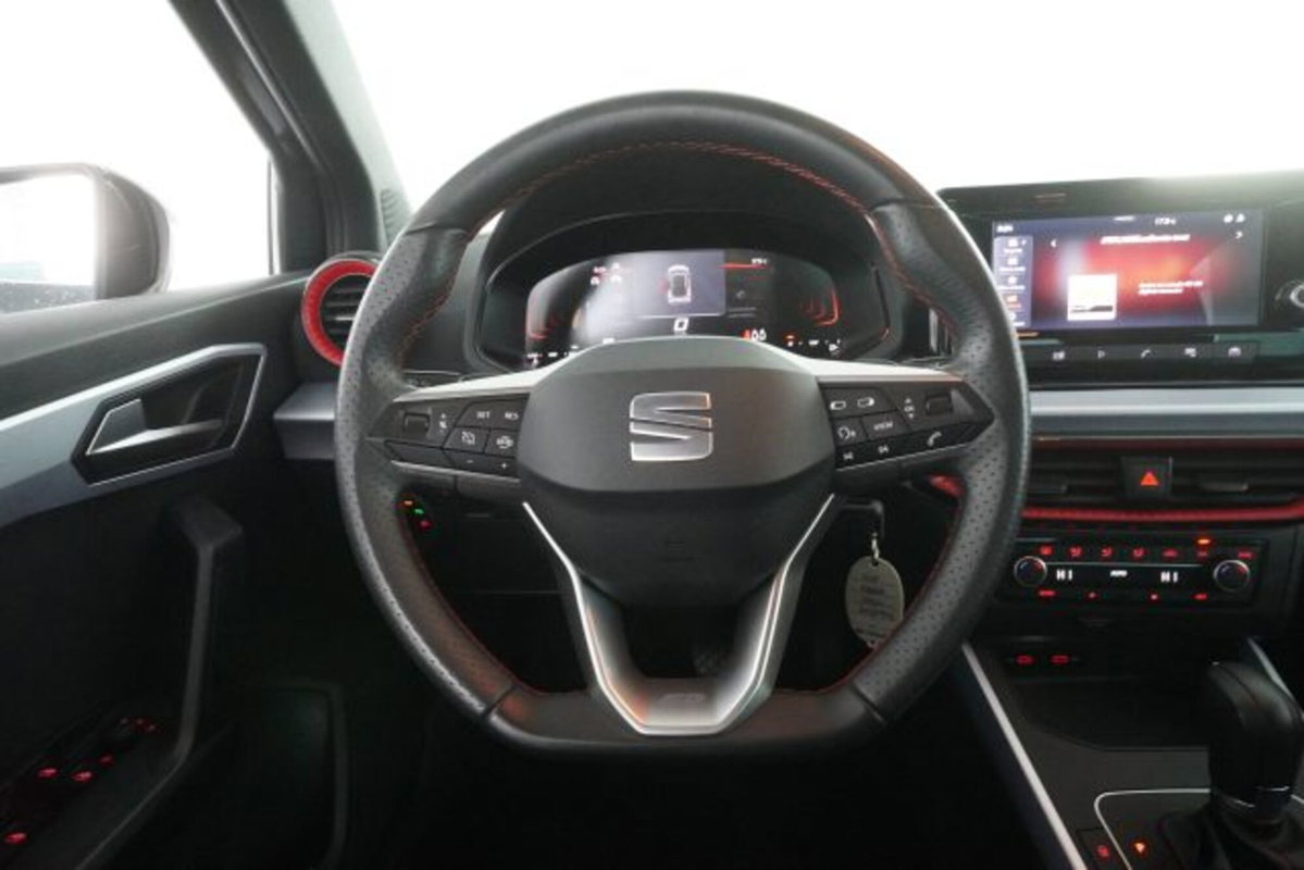SEAT Arona 1.0 EcoTSI 115 CV DSG FR (5)