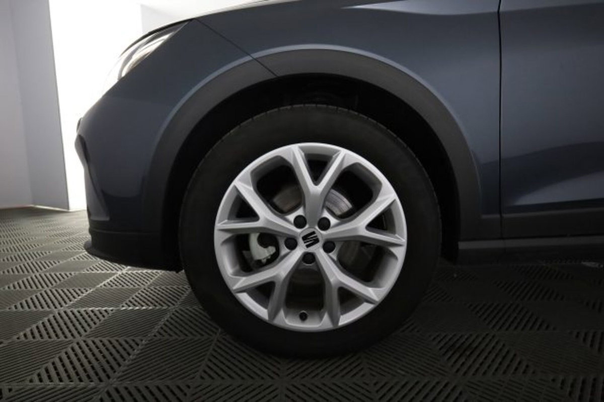 SEAT Arona 1.0 EcoTSI 115 CV DSG FR (8)