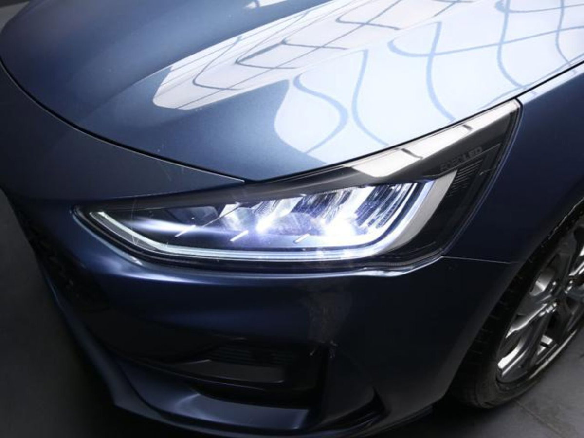 Ford Focus Station Wagon 1.0 EcoBoost Hybrid 125 CV Powershift SW ST-Line Style (10)