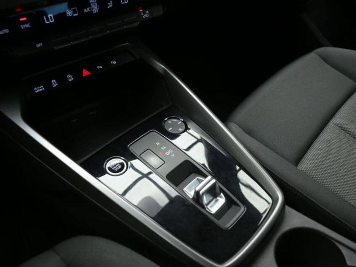 Audi A3 Sportback 30 TDI S tronic S line edition (13)