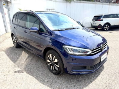 Volkswagen Touran 1.5 tsi Edition 150cv (2)