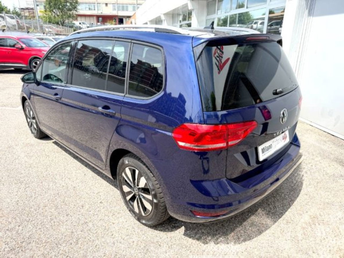 Volkswagen Touran 1.5 tsi Edition 150cv (5)