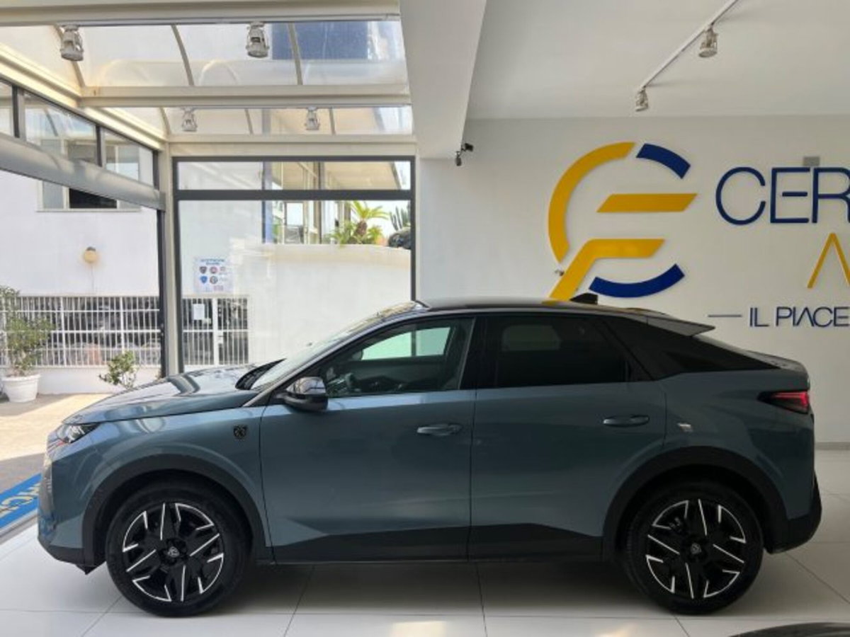 Peugeot 3008 1.2 hybrid GT Exclusive 145cv e-dcs6 (13)