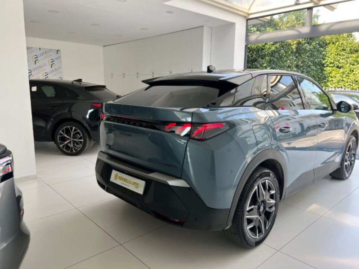 Peugeot 3008 1.2 hybrid GT Exclusive 145cv e-dcs6 (18)