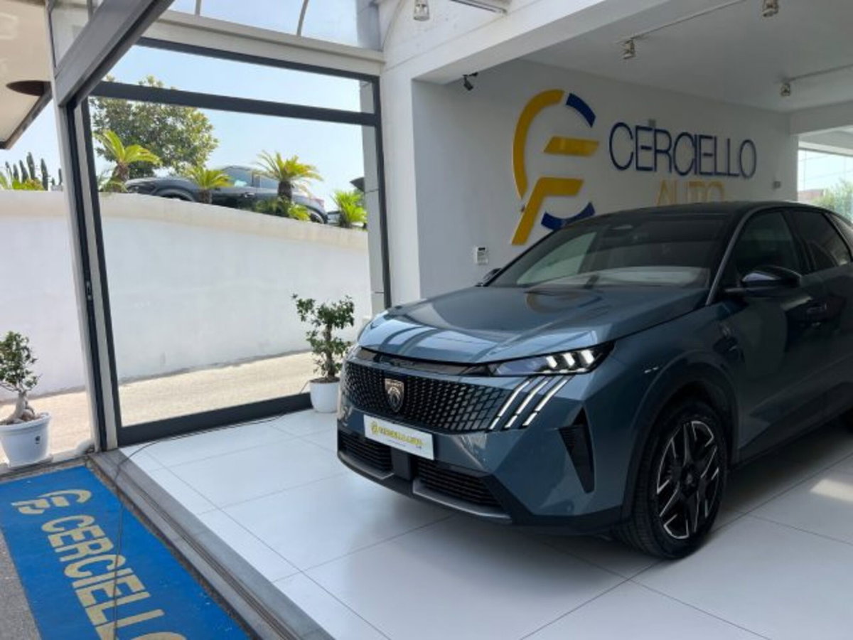 Peugeot 3008 1.2 hybrid GT Exclusive 145cv e-dcs6 (3)