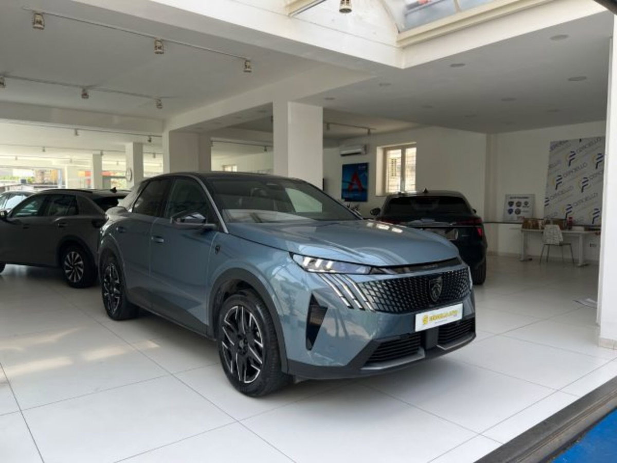 Peugeot 3008 1.2 hybrid GT Exclusive 145cv e-dcs6 (8)
