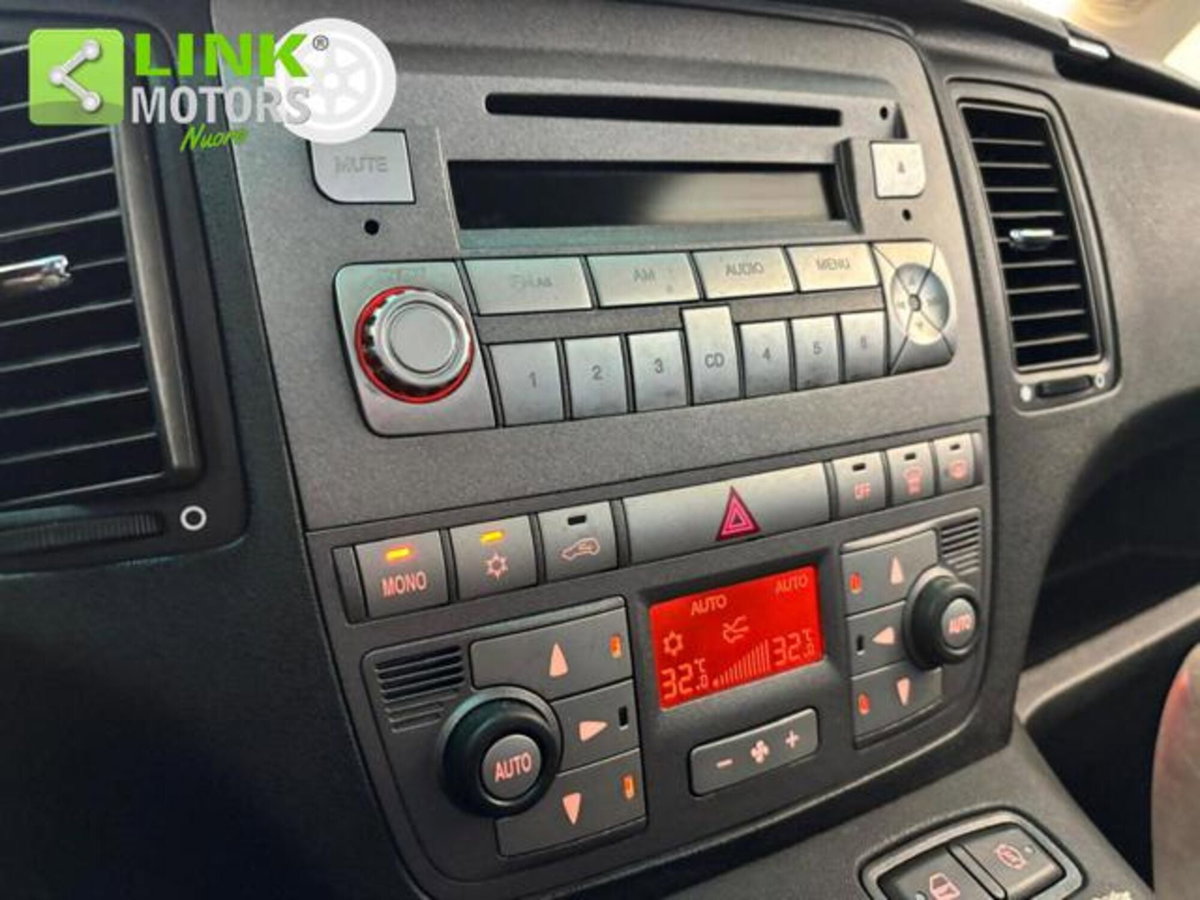 Lancia Musa 1.3 Mjt 95 CV 5th Avenue (17)
