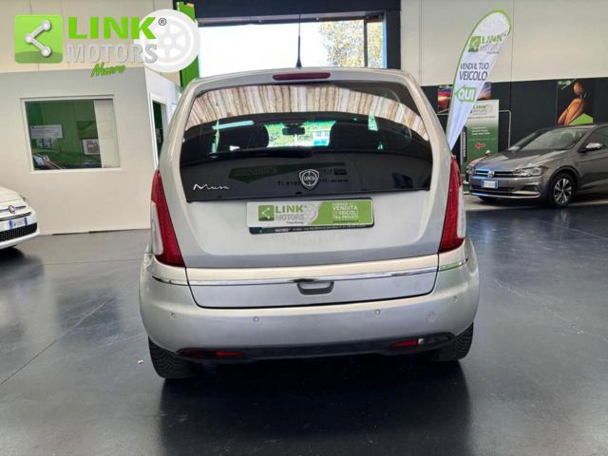 Lancia Musa 1.3 Mjt 95 CV 5th Avenue (4)