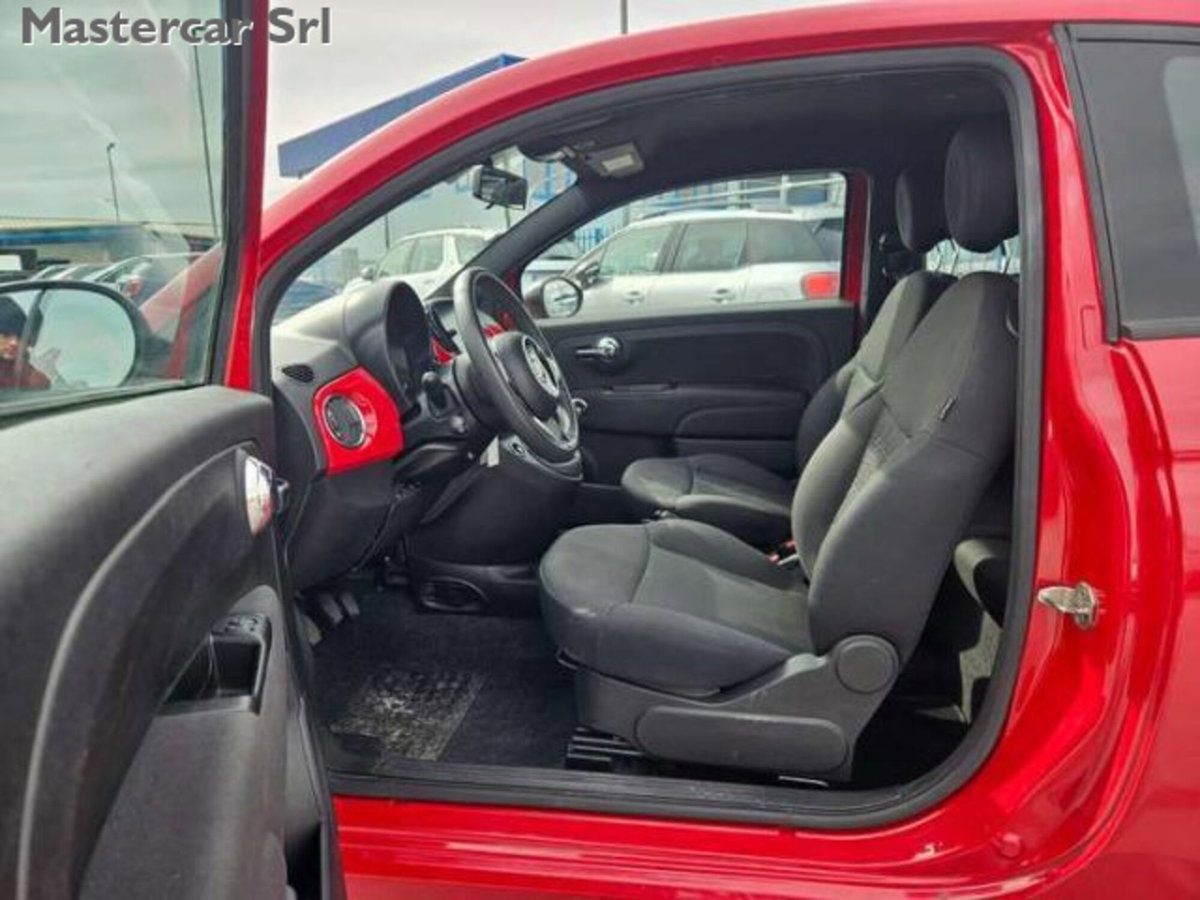 Fiat 500 1.0 Hybrid Red (11)