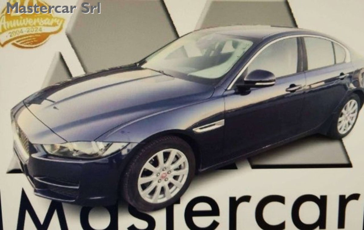 Jaguar XE 2.0 D 180 CV Pure