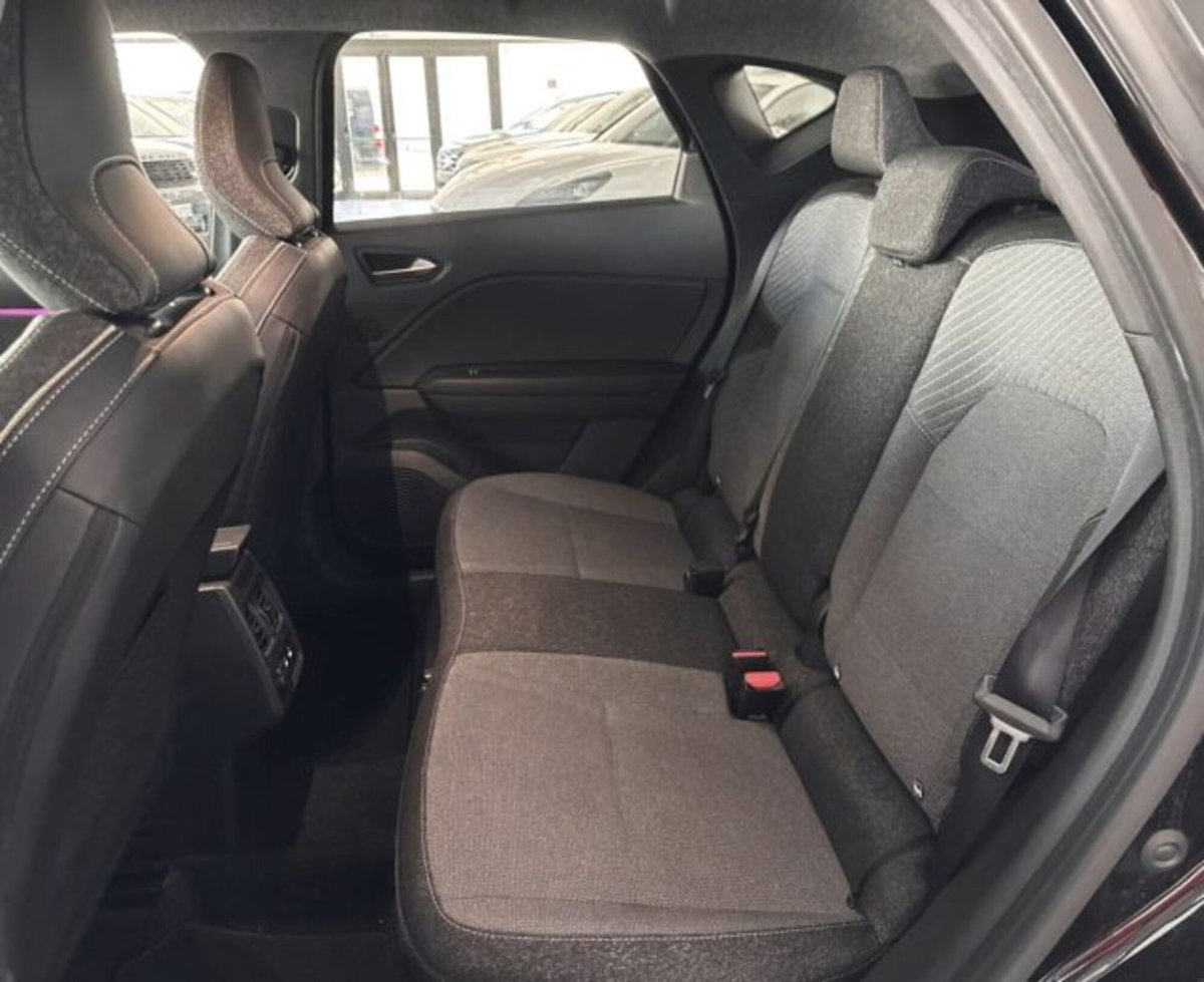 Renault Captur 1.0 tce Techno 90cv (6)