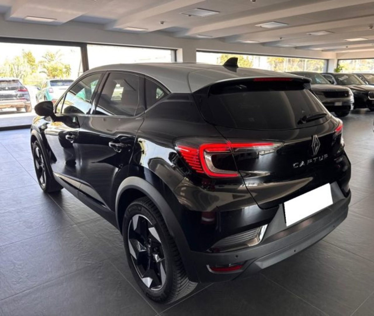 Renault Captur 1.0 tce Techno 90cv (7)
