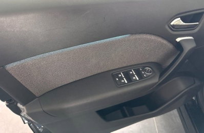 Renault Captur 1.0 tce Techno 90cv (9)