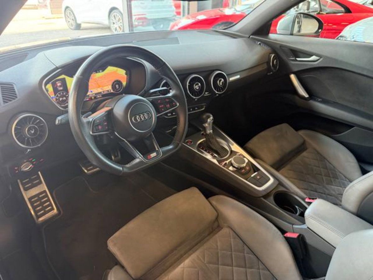 Audi TT Coupé 2.0 TFSI quattro S tronic S line (9)