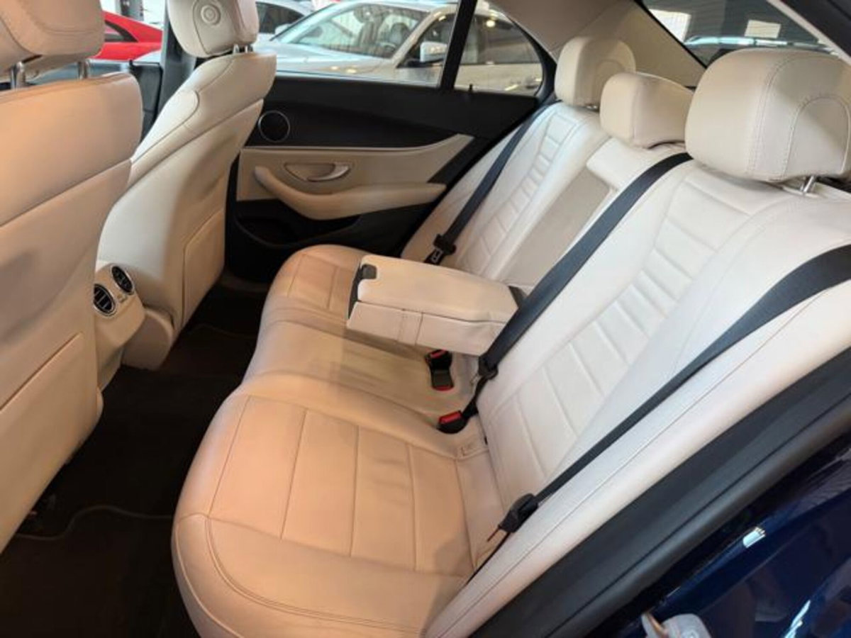Mercedes-Benz Classe E 220 d 4Matic Auto Premium Plus (15)
