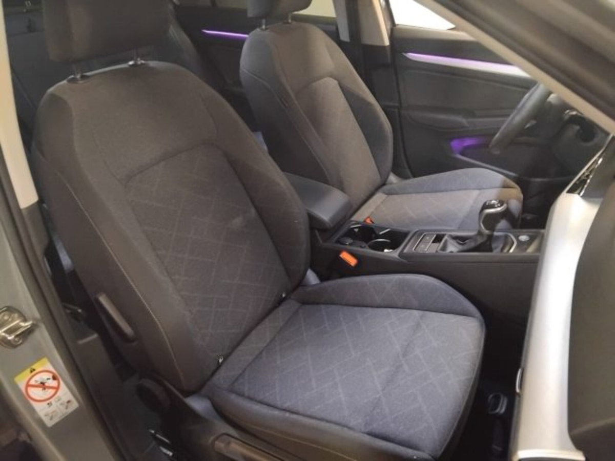 Volkswagen Golf 1.0 TSI EVO Life (13)
