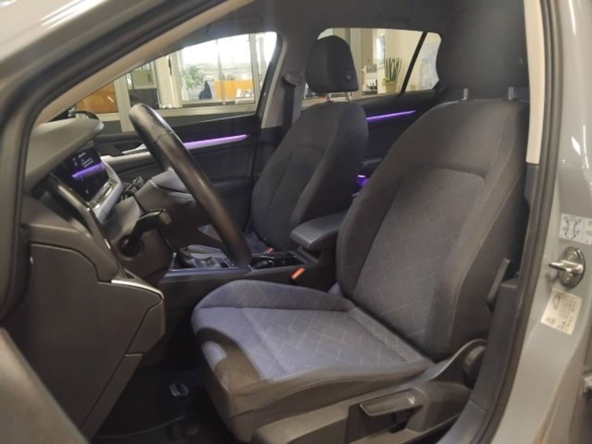 Volkswagen Golf 1.0 TSI EVO Life (15)