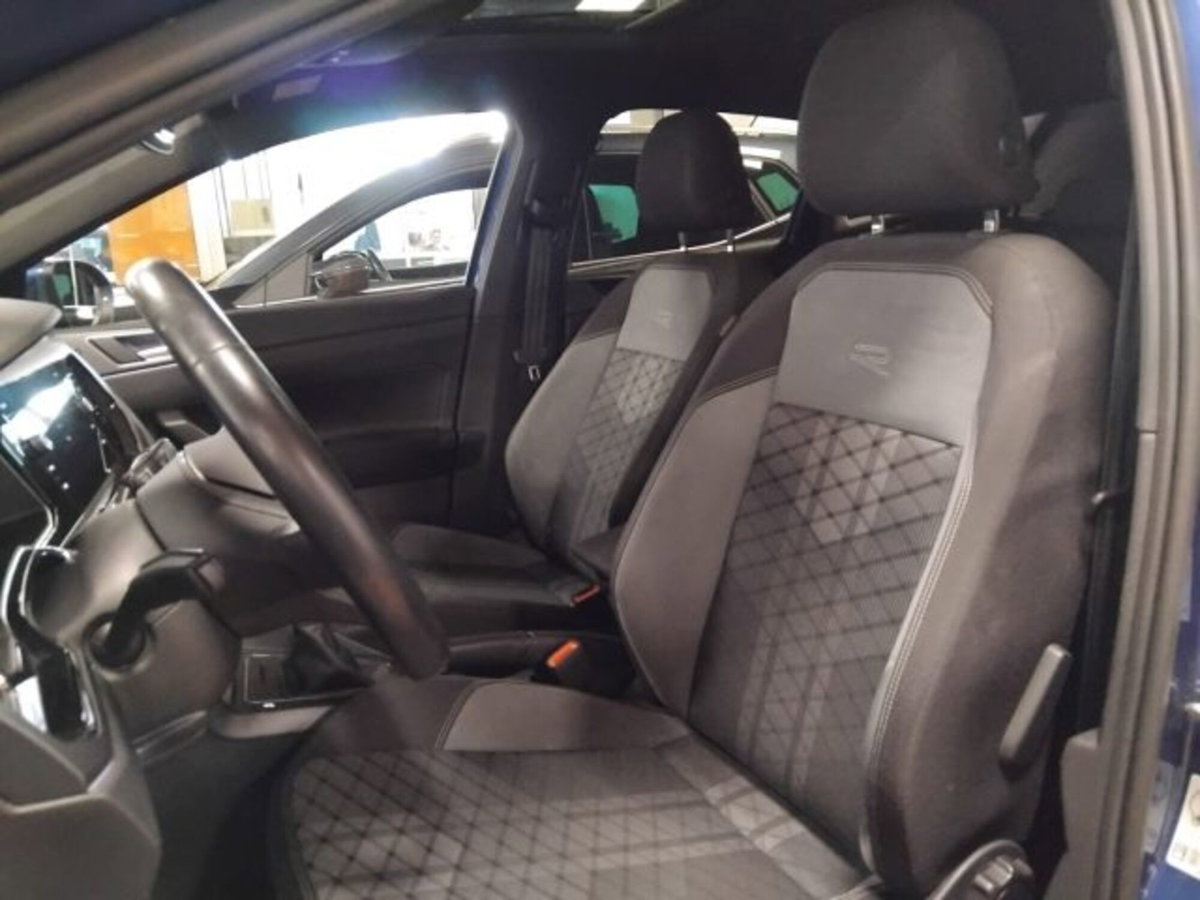 Volkswagen Taigo 1.0 tsi R-Line 115cv (16)