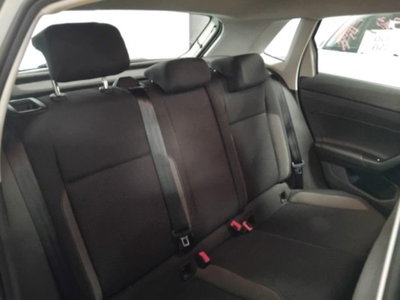 Volkswagen Polo 1.0 tsi Life 95cv dsg (11)