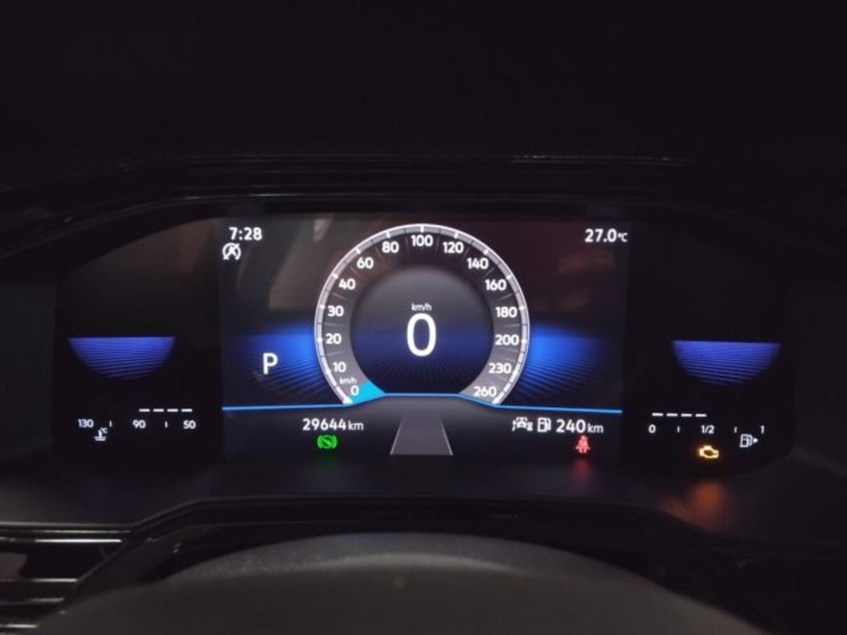 Volkswagen Polo 1.0 tsi Life 95cv dsg (18)