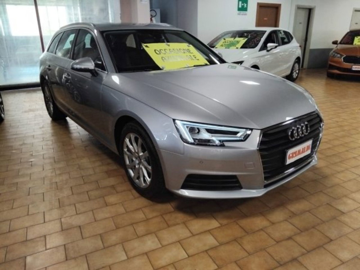 Audi A4 Avant 30 TDI S tronic Sport