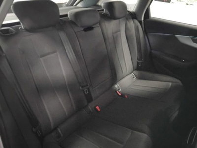 Audi A4 Avant 30 TDI S tronic Sport (13)