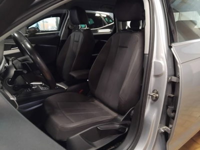 Audi A4 Avant 30 TDI S tronic Sport (17)