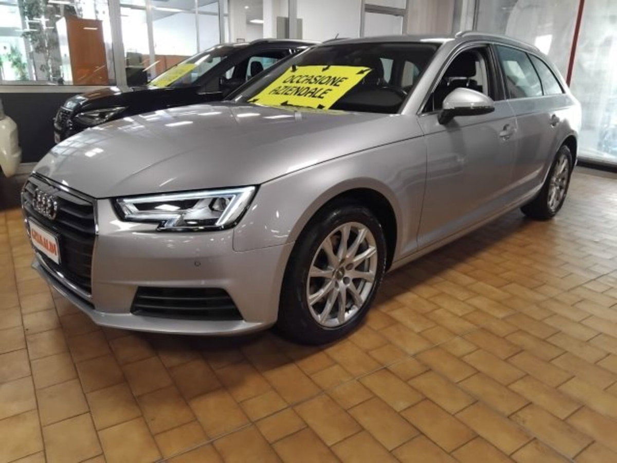 Audi A4 Avant 30 TDI S tronic Sport (3)